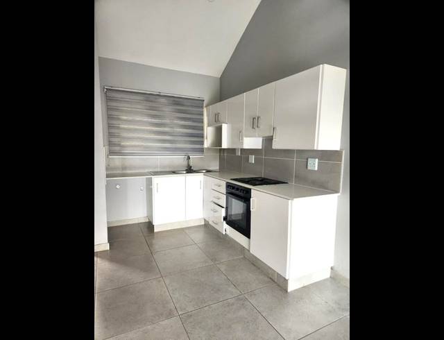 2 BEDROOM PROPERTY TO RENT IN TOWN HILL